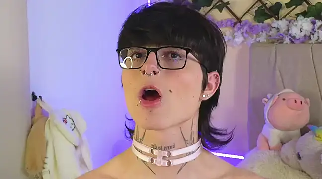 Baby Xian online show from 02/16/25, 01:03