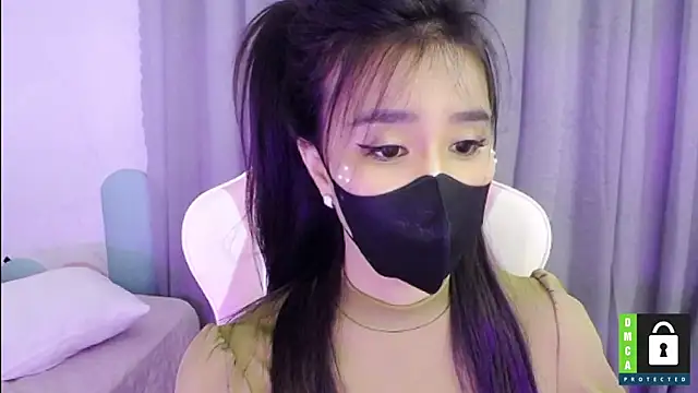 Snapshot of San___San chatting on 02/07/25, 11:34 San San online show from 02/07/25, 11:34