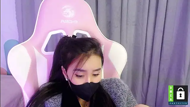 Snapshot of San___San chatting on 02/08/25, 06:55 San San online show from 02/08/25, 06:55