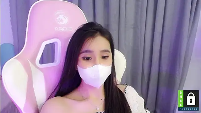 Snapshot of San___San chatting on 02/10/25, 08:31 San San online show from 02/10/25, 08:31