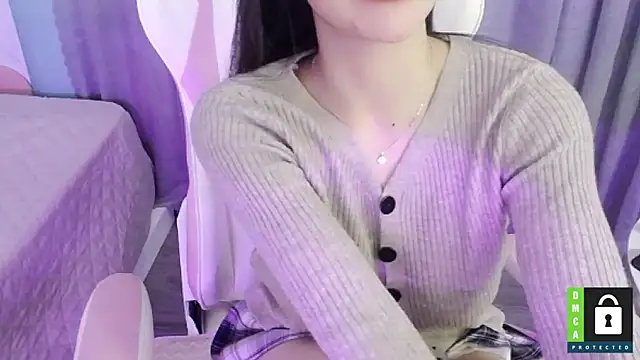 Snapshot of San___San chatting on 02/15/25, 06:12 San San online show from 02/15/25, 06:12