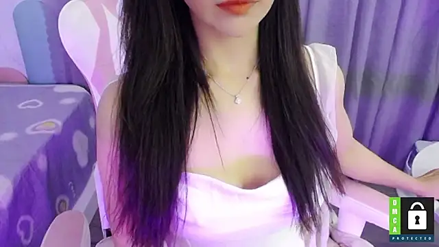 Snapshot of San___San chatting on 02/20/25, 12:04 San San online show from 02/20/25, 12:04