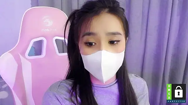 Snapshot of San___San chatting on 02/23/25, 03:40 San San online show from 02/23/25, 03:40