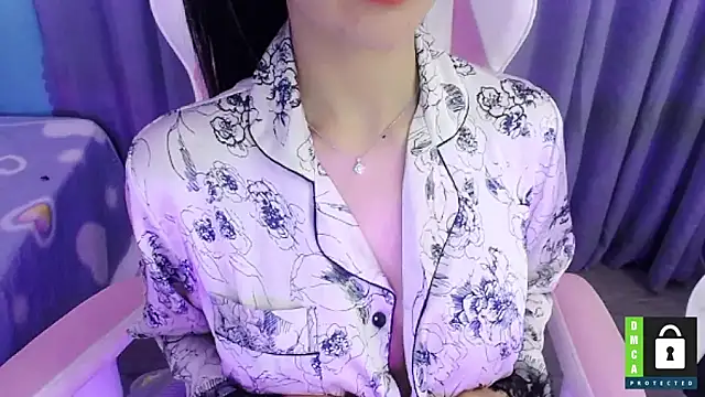 Snapshot of San___San chatting on 02/25/25, 12:36 San San online show from 02/25/25, 12:36