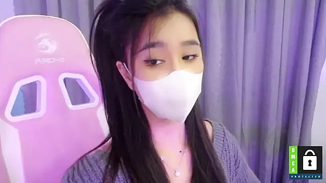 Snapshot of San___San chatting on 02/26/25, 09:58 San San online show from 02/26/25, 09:58