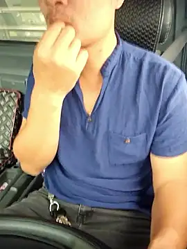 Vanilahirl online show from 11/18/25, 05:12