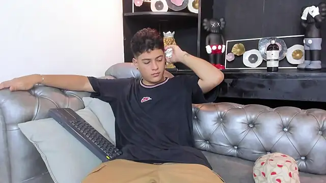 Levy Steve online show from 02/28/25, 05:48