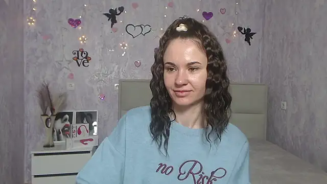 KaraCriegs online show from 03/05/25, 10:21