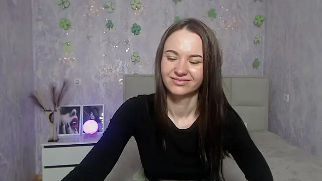 KaraCriegs online show from 03/22/25, 09:21