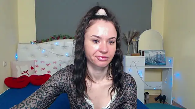 KaraCriegs online show from 01/15/26, 06:33