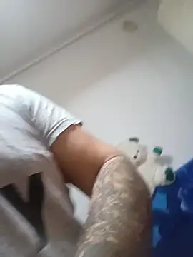 LucianM6 online show from 11/23/25, 06:46