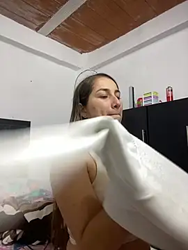 Iris love18 online show from 02/20/25, 12:57