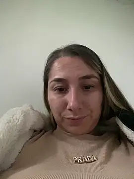 Iris love18 online show from 11/15/25, 10:15