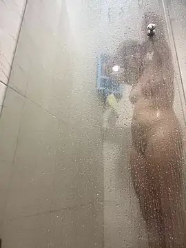 Iris love18 online show from 02/23/26, 12:24