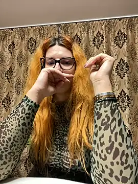 NadiraNoor online show from 12/28/24, 11:05