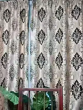 NadiraNoor online show from 01/09/25, 10:20