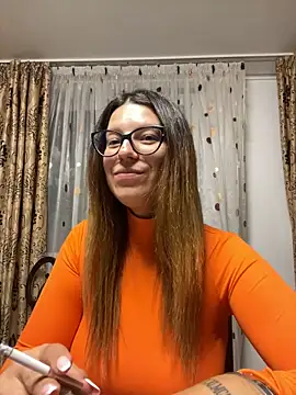 NadiraNoor online show from 09/10/25, 09:48