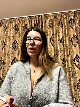 NadiraNoor online show from 11/23/25, 10:20