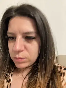 NadiraNoor online show from 05/08/26, 05:51