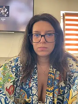 NadiraNoor online show from 06/08/26, 09:31