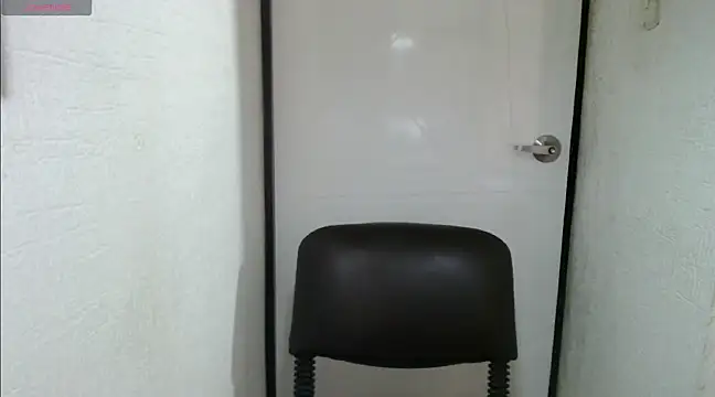 Snapshot of horny_paty chatting on 03/12/25, 05:28 horny paty online show from 03/12/25, 05:28