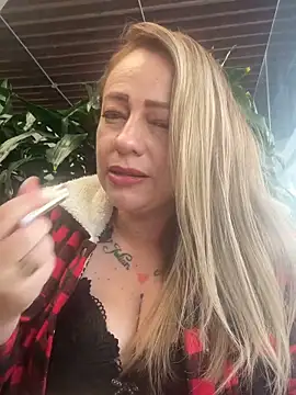 Chanel 87xxx online show from 04/15/26, 08:53