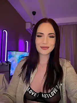 AvaGianna online show from 02/05/25, 05:42