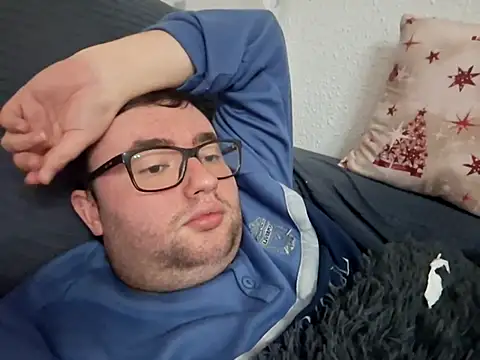 Javier bear online show from 02/12/25, 09:22