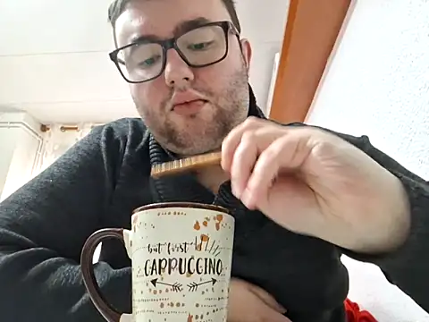 Javier bear online show from 02/15/25, 10:11