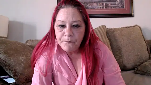 Snapshot of LexxiLeeds chatting on 10/11/25, 07:23 LexxiLeeds online show from 10/11/25, 07:23