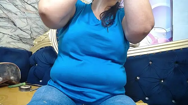 Snapshot of karito_mature17 chatting on 10/21/25, 11:11 karito mature17 online show from 10/21/25, 11:11