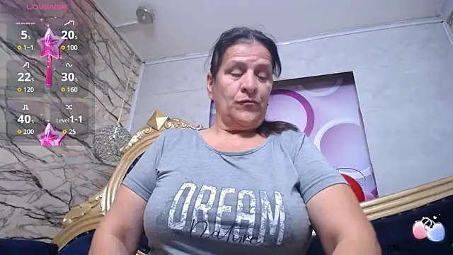 Snapshot of karito_mature17 chatting on 11/19/25, 11:21 karito mature17 online show from 11/19/25, 11:21