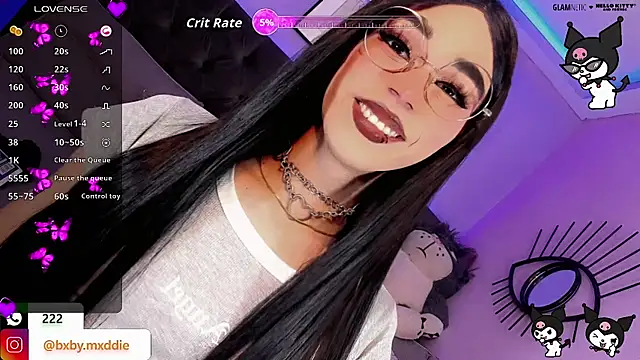 kimMaddiee online show from 10/25/25, 06:32