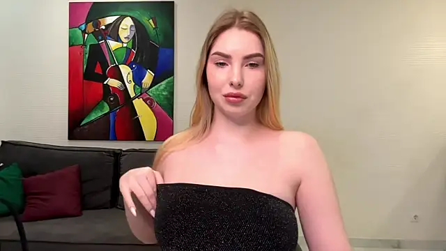 Snapshot of DannaCelisss chatting on 12/27/24, 07:03 DannaCelisss online show from 12/27/24, 07:03