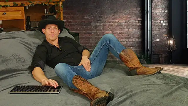 Snapshot of zack_Fisher chatting on 02/11/26, 11:10 zack Fisher online show from 02/11/26, 11:10