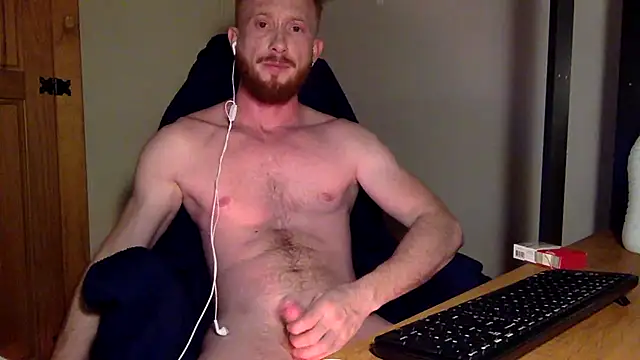Snapshot of Smoker_Ginger chatting on 10/19/25, 02:12 Smoker Ginger online show from 10/19/25, 02:12