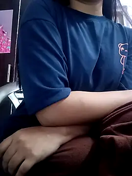 Snapshot of Harpreet_49 chatting on 12/19/24, 06:45 Harpreet 49 online show from 12/19/24, 06:45