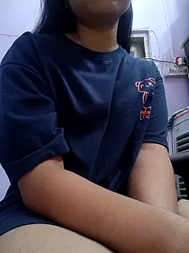 Snapshot of Harpreet_49 chatting on 11/13/25, 06:45 Harpreet 49 online show from 11/13/25, 06:45