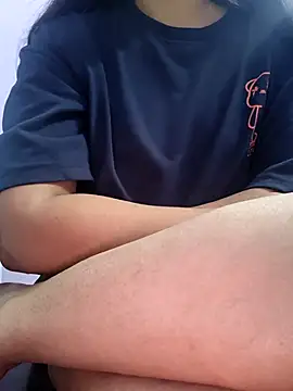 Snapshot of Harpreet_49 chatting on 11/27/25, 06:26 Harpreet 49 online show from 11/27/25, 06:26