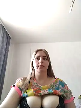 Lady nice cat online show from 03/12/25, 04:19