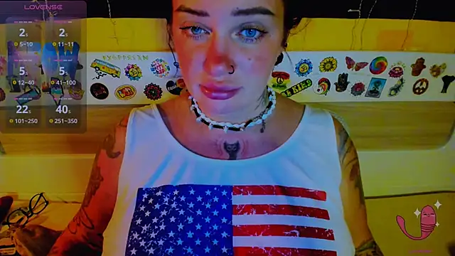 EllieOz online show from 09/19/25, 09:04