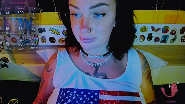 EllieOz online show from 11/28/25, 04:20