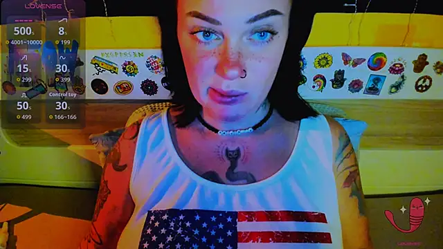 EllieOz online show from 12/14/25, 02:55