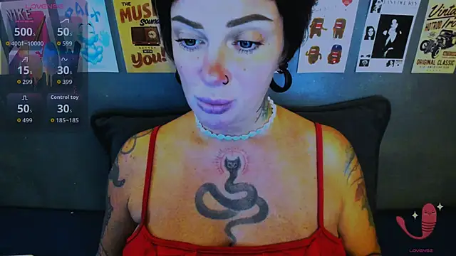 EllieOz online show from 05/05/26, 05:10