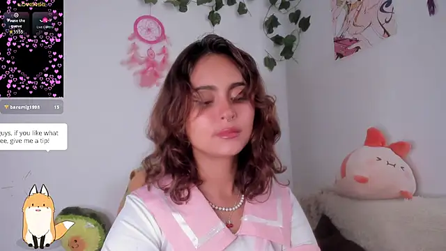 Violette-Ramirez01 online show from 10/30/25, 09:15