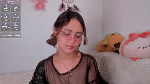 Snapshot of Violette-Ramirez01 chatting on 02/12/26, 10:16 Violette-Ramirez01 online show from 02/12/26, 10:16