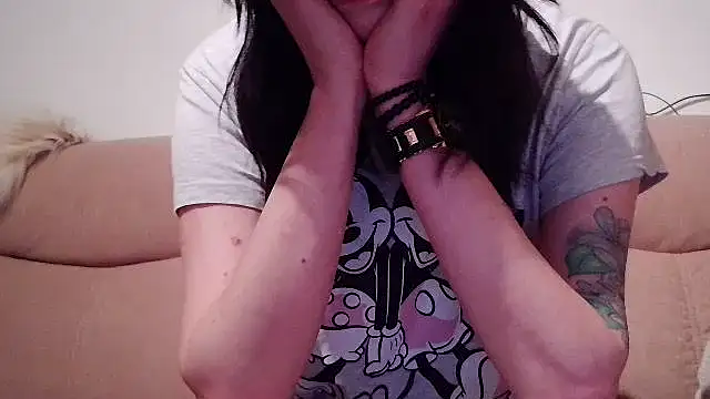 LauraBaby online show from 03/10/25, 06:01