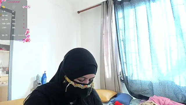 Snapshot of Amina_hafsa chatting on 06/12/26, 09:25 Amina hafsa online show from 06/12/26, 09:25