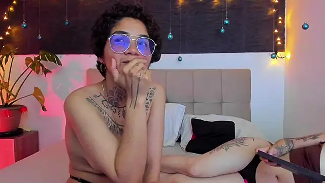 anaroman01 online show from 12/19/25, 11:01