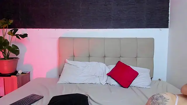 anaroman01 online show from 03/12/26, 01:12